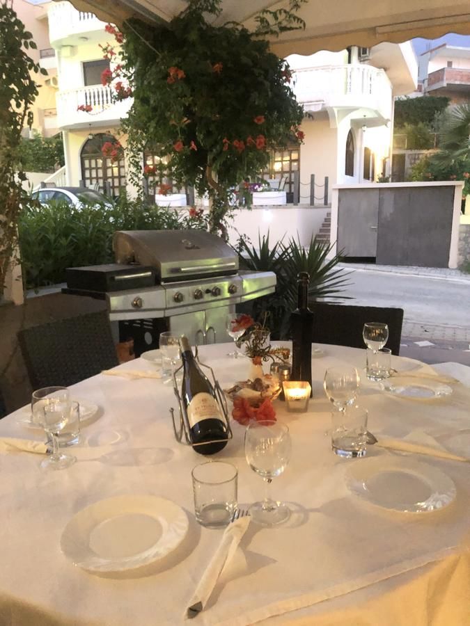 Гостевой дом Apartments Donna Улцинь-17