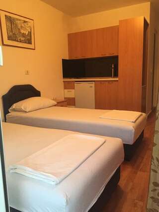 Гостевой дом Apartments Donna Улцинь Улучшенные апартаменты-2